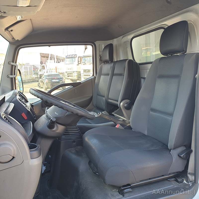 Foto 11Cabstar 35.14 Frigo Trasp. Carni Appese del 2015 Nissan Km 190000