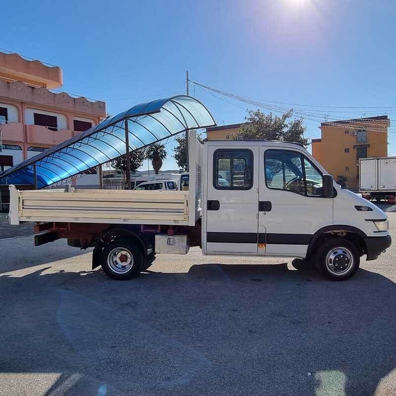 Foto 4DAILY 35c11 2.8cc 110CV DOPPIA CABINA - RIBALTABILE Iveco Anno 2002