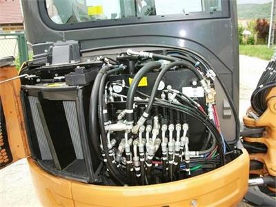 Miniescavatore CASE CX35B ZTS - Anteprima 4
