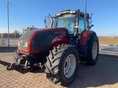 Trattore Valtra CV 155 usato
