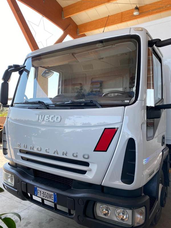 Foto 3Iveco Eurocargo 75E16 Cassone Fisso Anno 2008 Km 250000