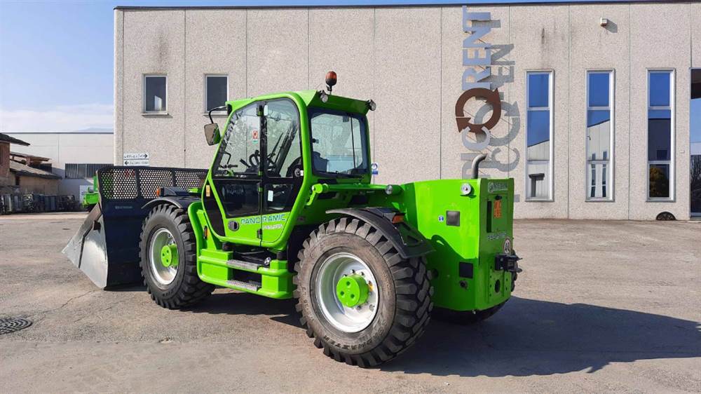 Foto 4MERLO P55.9CS Ore 0, anno 2015