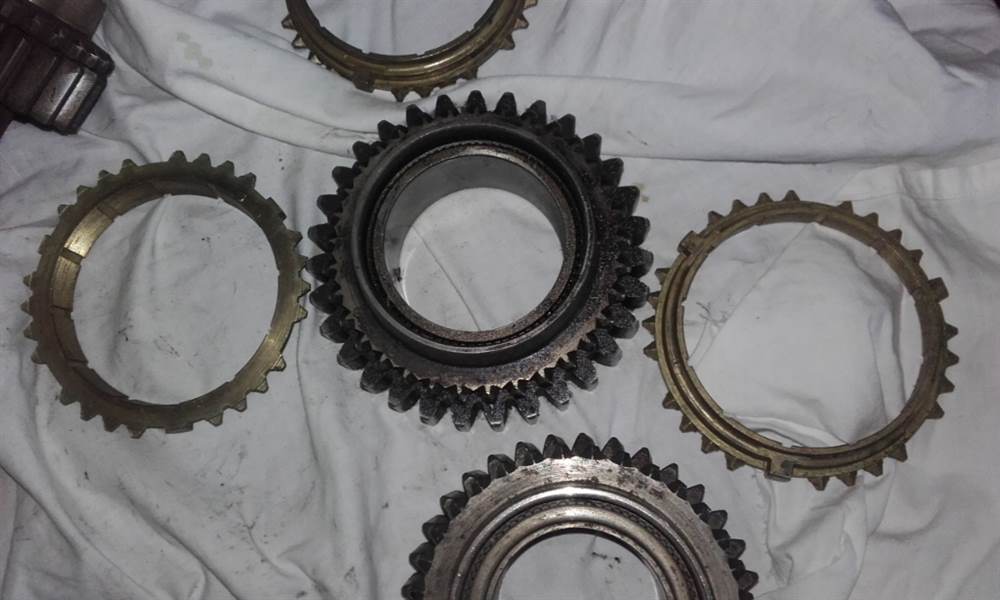 INGRANAGGIO MANICOTTO SINCRONIZZATORE CAMBIO MERCEDES TRUCK 3538