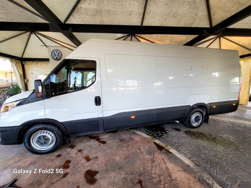 Foto 4 Iveco Fiat Modello Ducato usato, colore bianco, cambio manuale