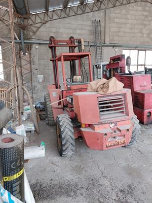 Carrello Elevatore Fuoristrada MANITOU