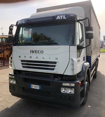 Iveco Stralis 350 cabina corta, cambio manuale, unico proprietario - Foto 3