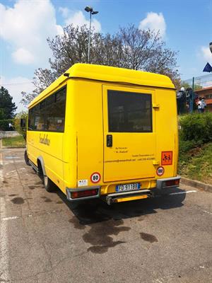 Daimlerchrysler AG MB 815 Mercedes scuolabus Anno 2004, con pedana - Foto 3