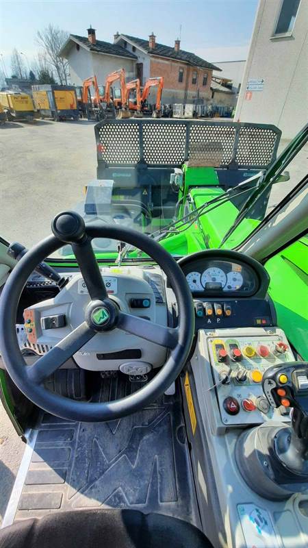 Foto 7MERLO P55.9CS Ore 0, anno 2015
