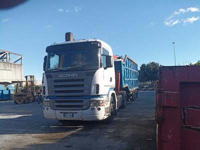 Scania R 500, con gru - Foto 2