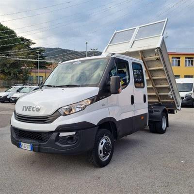 Daily 35c12 Doppia Cabina - Ribaltabile del 2016 Iveco Km 108000 - Foto 3