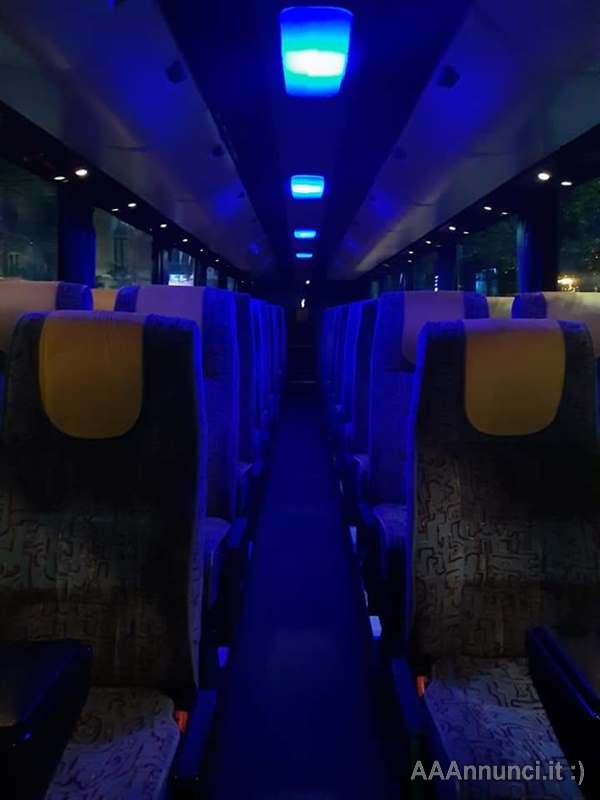 Foto 7Volvo B12 Euro 2 Anno 1999 Km 900000