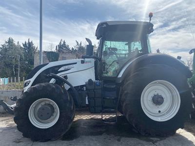 Trattore Valtra