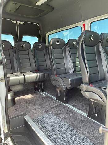 Mercedes Sprinter 9 posti + autista Anno 2019 Km 40000, cambio ...