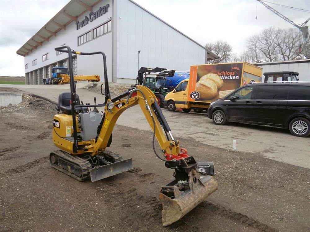 Foto 2Miniescavatore CAT 300.9 D