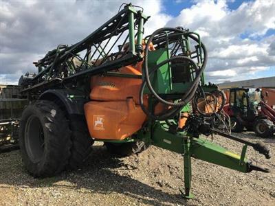 Polverizzatori trainati Amazone Ux3200