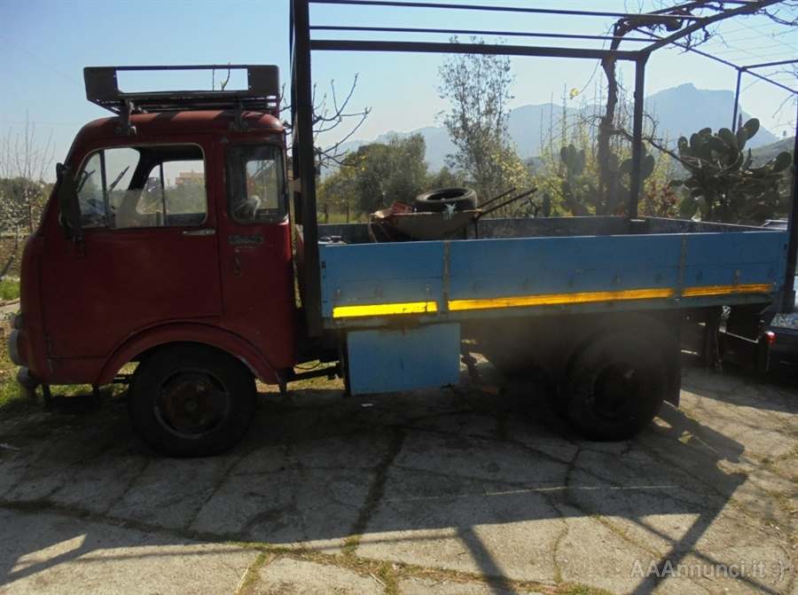 Foto 3 Camioncino OM Orsetto del 1970 Km 5000