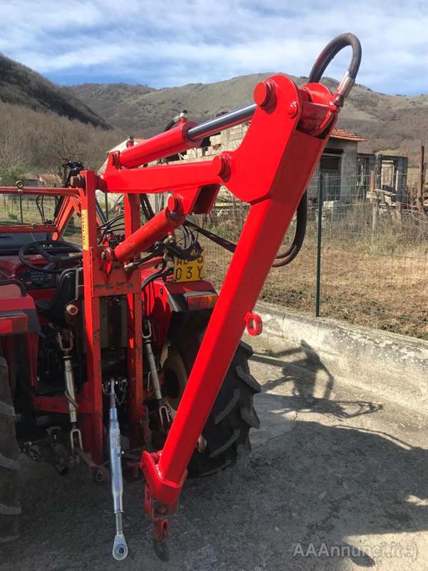 Foto 7Trattore Valpadana con pala e gruetta, marca bonatti