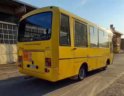 Scuolabus Iveco del 1998