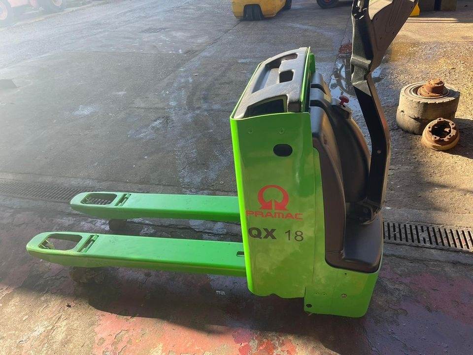 Foto 2 Transpallet elettrico Pramac 18 Q.LI