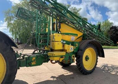 Polverizzatore John Deere 832