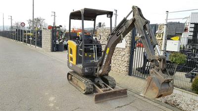 Miniescavatore Volvo EC17C