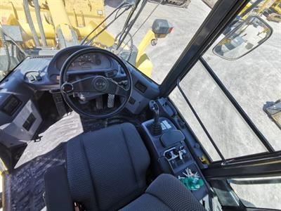 Pala KOMATSU WA320-5H gommata usata Anno 2005 Ore 15350 - Anteprima 4