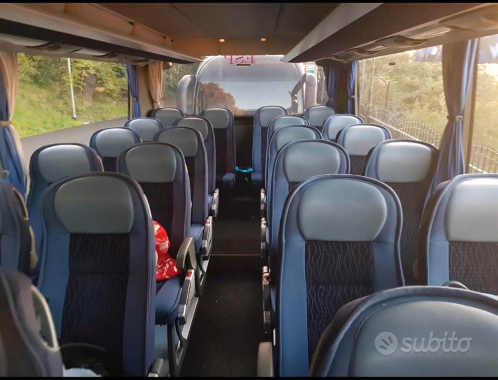 Foto 3AutoBus 415 GTHD Marca Setra Anno 2006, ottime condizioni