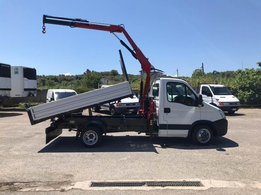 Foto 12Iveco Daily 35C11 Euro 5 ribaltabile e gru imm.'12, full optional
