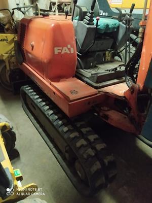 Escavatore FAI Minitrax 232