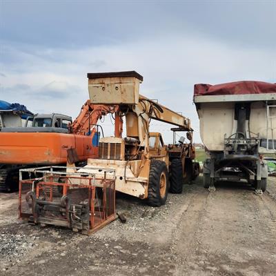 Gru Semovente per Container