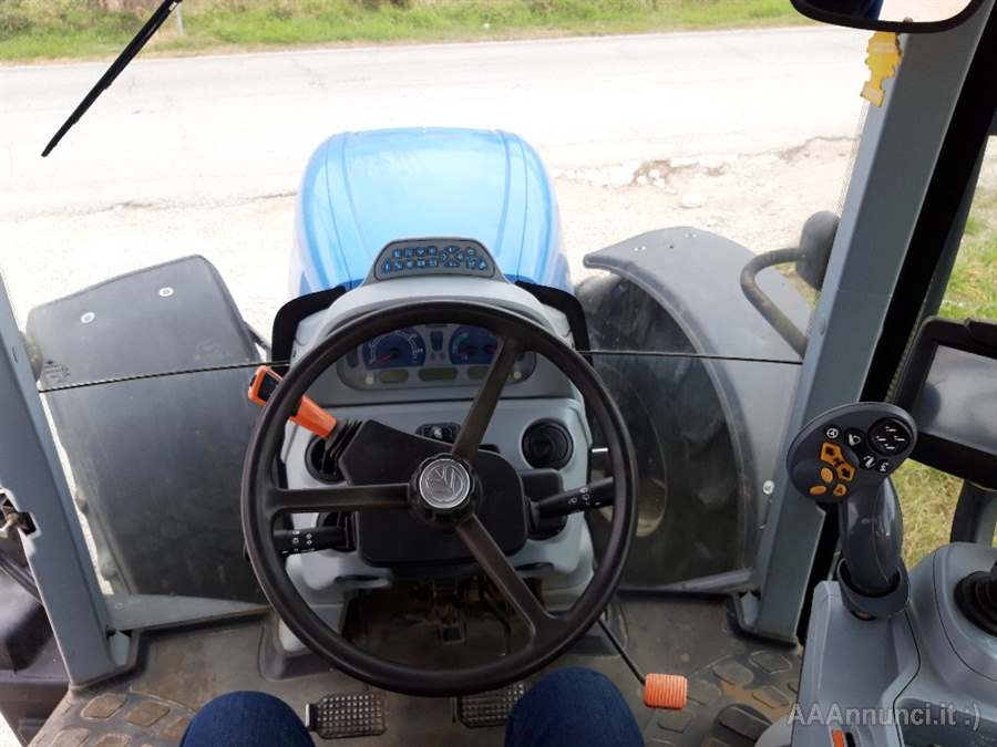 Foto 3New Holland T7040 Anno 2010 Ore 5500