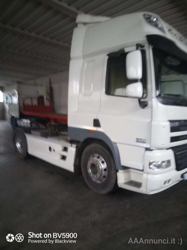 Foto 4Trattore stradale