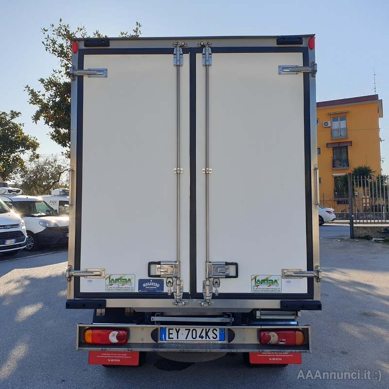 Foto 7Cabstar 35.14 Frigo Trasp. Carni Appese del 2015 Nissan Km 190000
