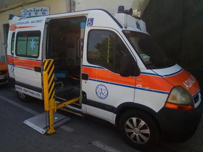 Ambulanza aricar con pedana x disabili