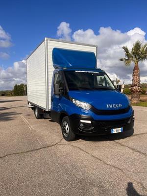 Iveco Daily 35C15 con box e pedana idr motore 3000