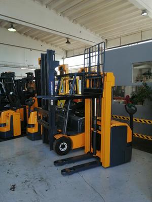 Stoccatore Jungheinrich 14Q H: 4200mm Triplex Gal
