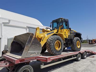 Pala KOMATSU WA320-5H gommata usata Anno 2005 Ore 15350 - Anteprima 8