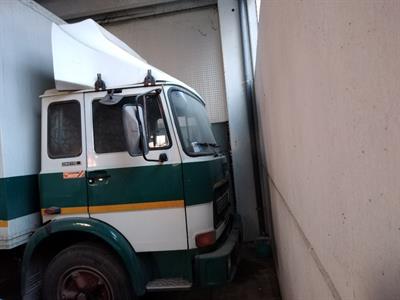 Camion motrice OM 110 autonegozio Iveco Km 0, prezzo trattabile - Foto 2