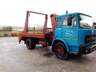 Fiat OM 130 con gru Ferari 35000