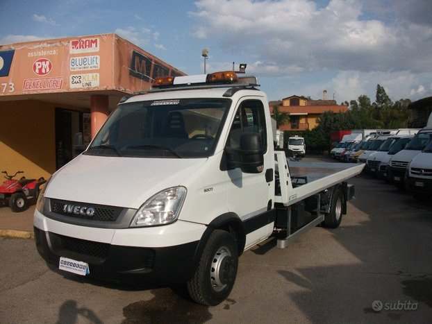 Foto 2Iveco Daily 60c17 carroattrezzi tipo isoli Fiat Centinato, tipologia Furgone