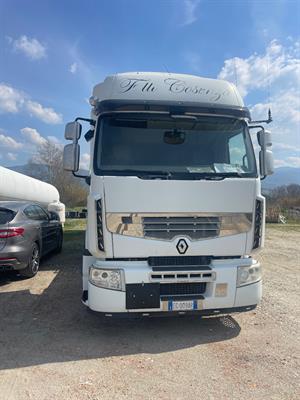 Trattore stradale in ADR