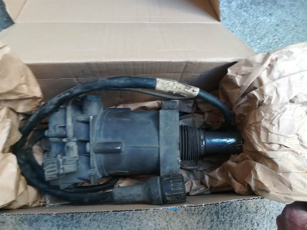SERVO FRIZIONE PER IVECO EUROTRAKKER oe 41035646