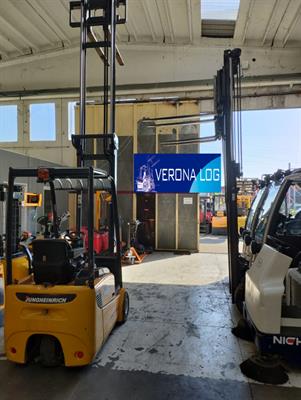 Verona Muletto Elettrico Jungheinrich con Batteria Nuova
