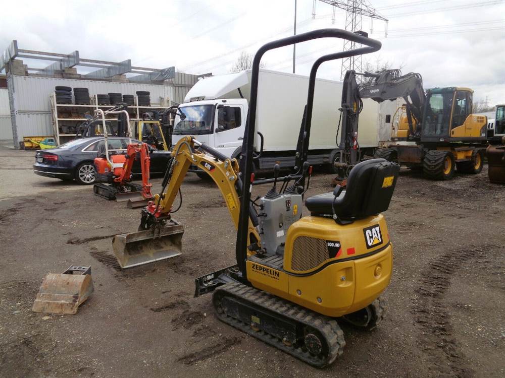 Foto 5Miniescavatore CAT 300.9 D