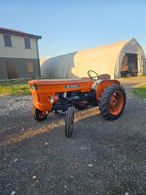 Trattore Marca Fiat 250 - Foto 6