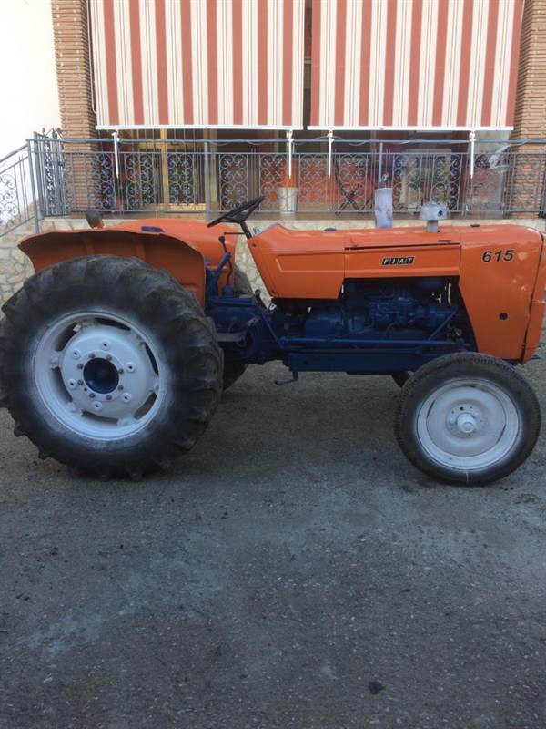 CUFFIA LEVA CAMBIO TRATTORE NEW HOLLAND TL 80 90 100 110/90 87572560