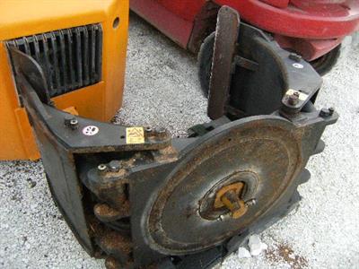 Pinza per bobine di carta, CARRELLI ELEVATORI