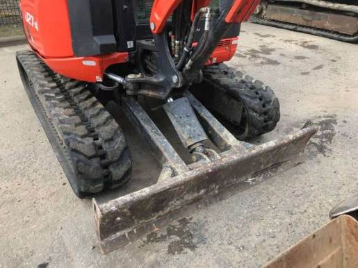 Foto 3Miniescavatore Kubota U27-4