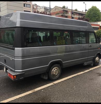 Minibus 17 posti