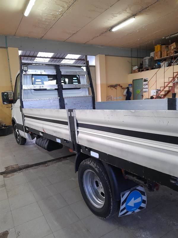 Foto 4Iveco Daily 35c13 Cassone Fisso Anno 2001 Km 285000